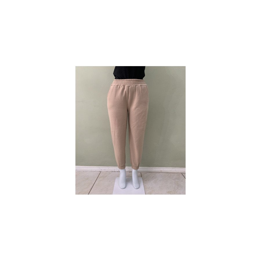 Calça com bolso Calça com bolso