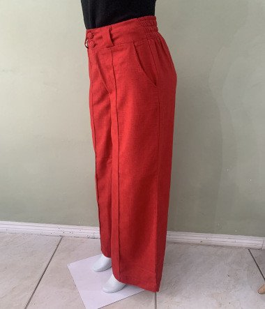 Calça com bolso