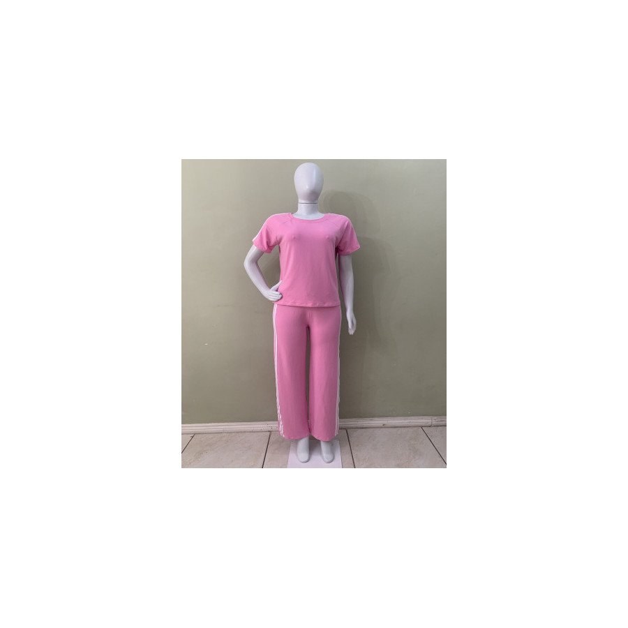 Conjunto blusa e calça Conjunto blusa e calça