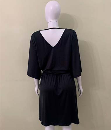 Vestido com elástico na cintura