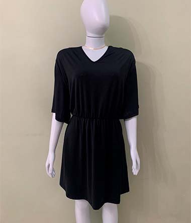 Vestido com elástico na cintura